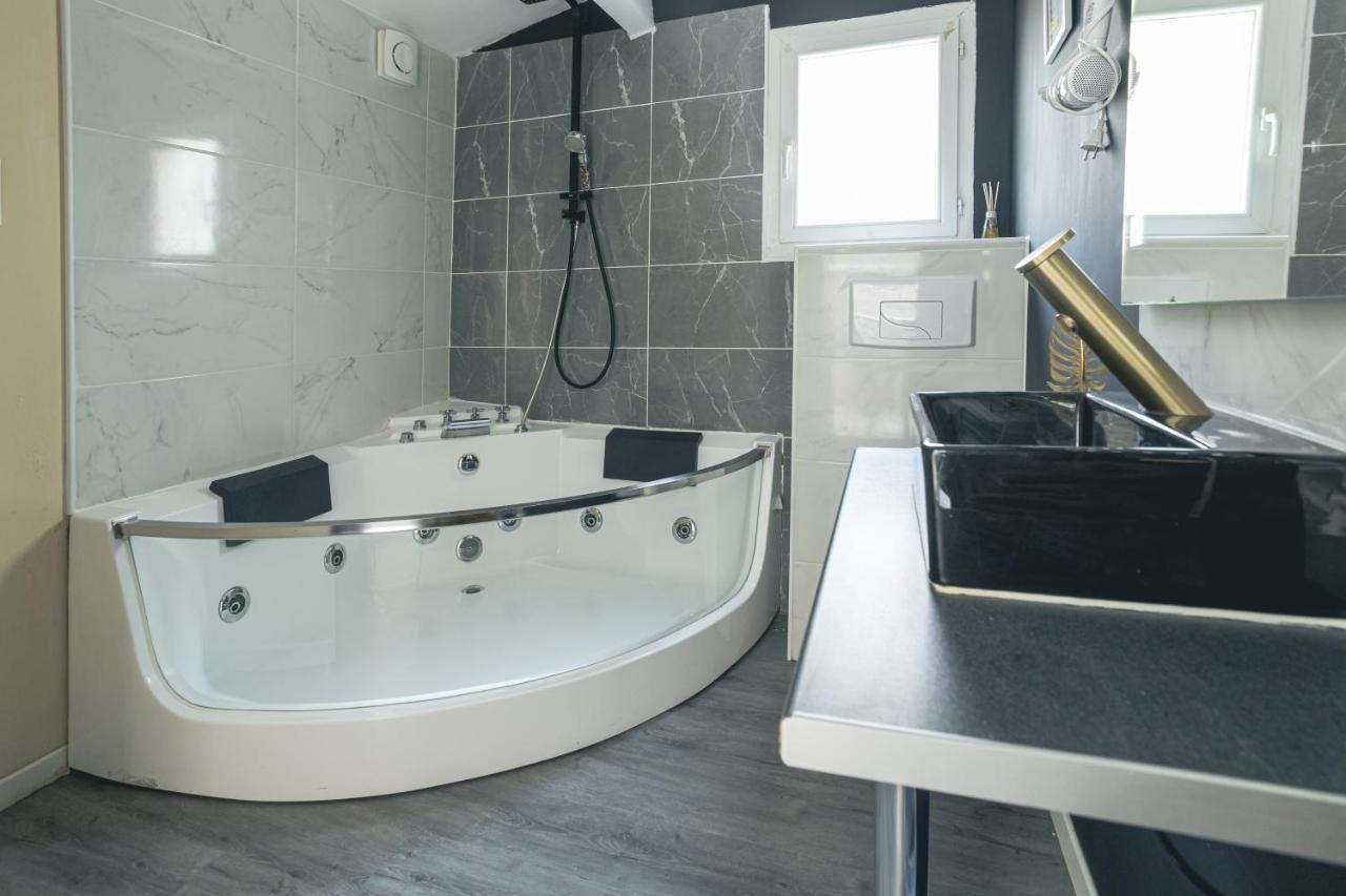 Jacuzzi Terrasse Centre Narbonne Apartment Exterior photo